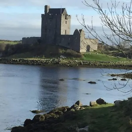 דירה Tigh Noor - Escape To Kinvara By The Sea! גלוואיי