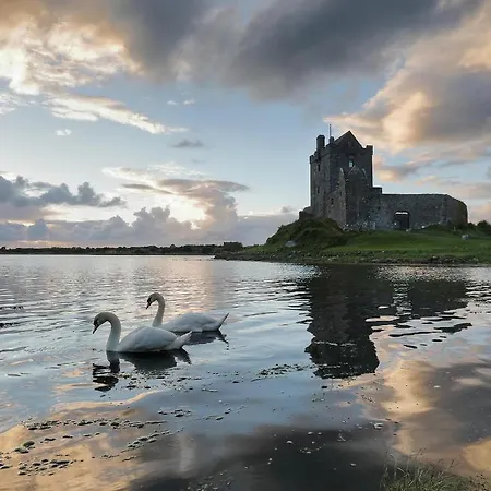 Tigh Noor - Escape To Kinvara By The Sea! Apartman *